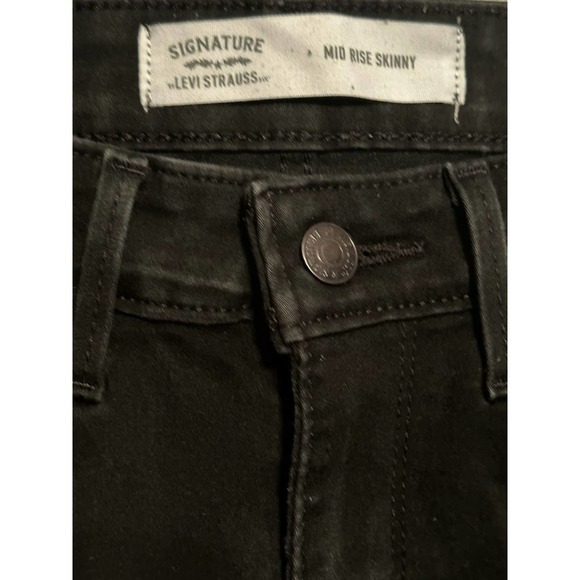 Levi’s Mid Rise Skinny Jeans - Picture 4 of 5